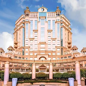 Hotel Swissôtel Al Murooj, Dubai